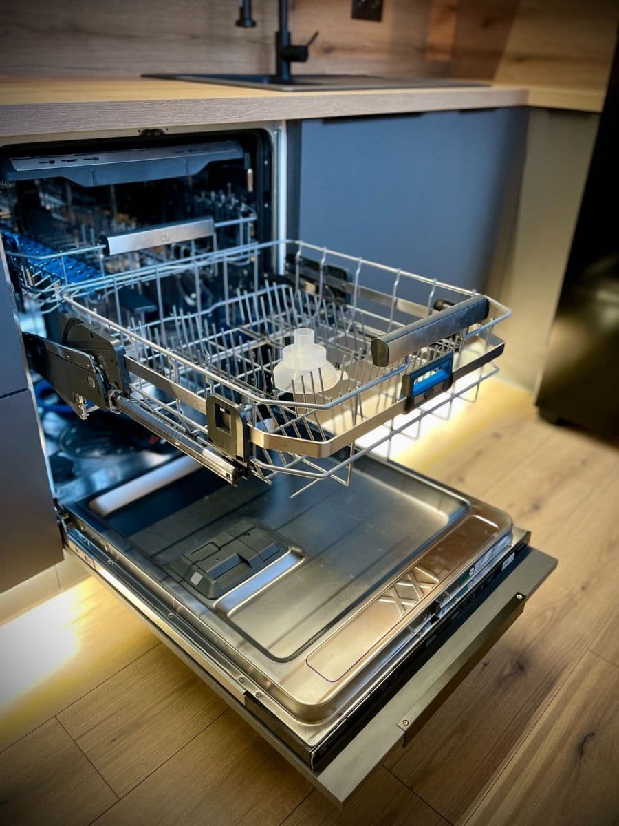 Prodej bytu 3+1 64 m², Výškovická, Ostrava, Moravskoslezský kraj Prodej bytu 3+1 64 m², Výškovická, Ostrava, Moravskoslezský kraj