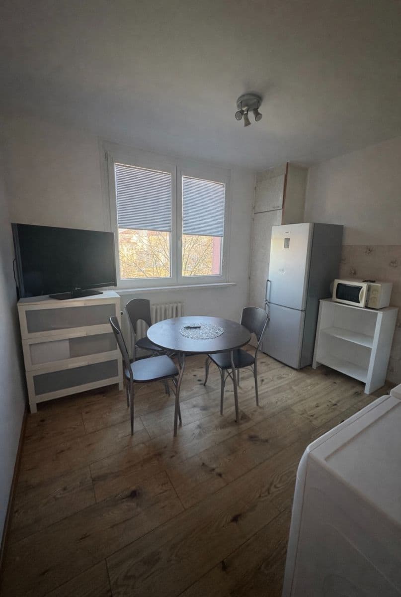 Pronájem bytu 1+1 41 m², J. E. Purkyně, Frýdek-Místek, Moravskoslezský kraj Pronájem bytu 1+1 41 m², J. E. Purkyně, Frýdek-Místek, Moravskoslezský kraj