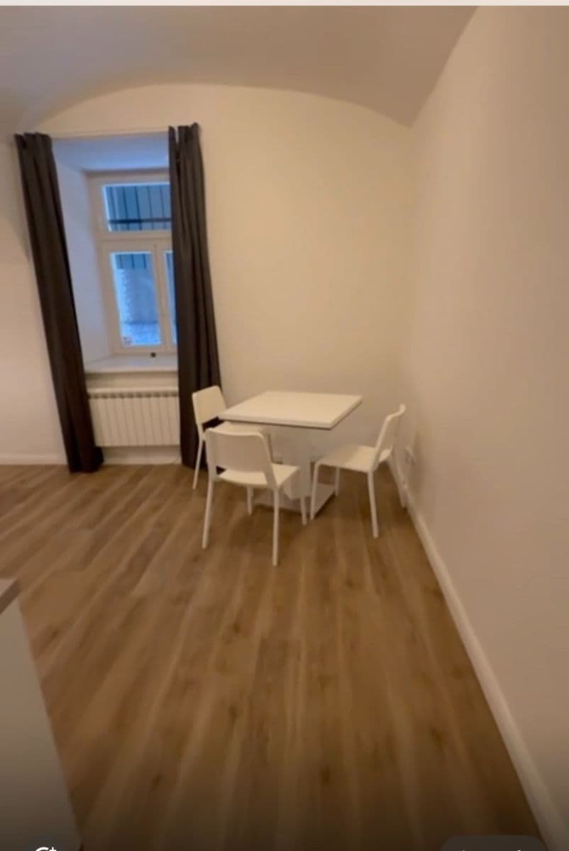 Pronájem bytu 1+kk 34 m², Půtova, Praha, Praha Pronájem bytu 1+kk 34 m², Půtova, Praha, Praha