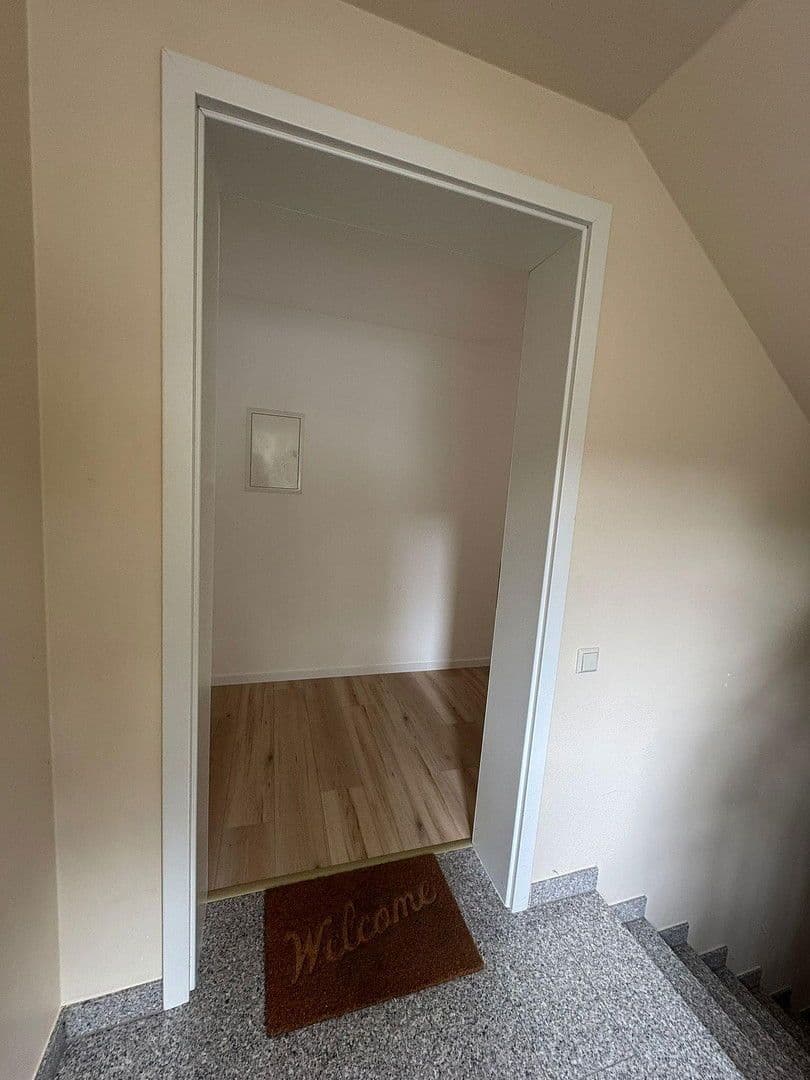 Prodej bytu 3+1 82 m², Bonn, Severní Porýní-Vestfálsko Prodej bytu 3+1 82 m², Bonn, Severní Porýní-Vestfálsko