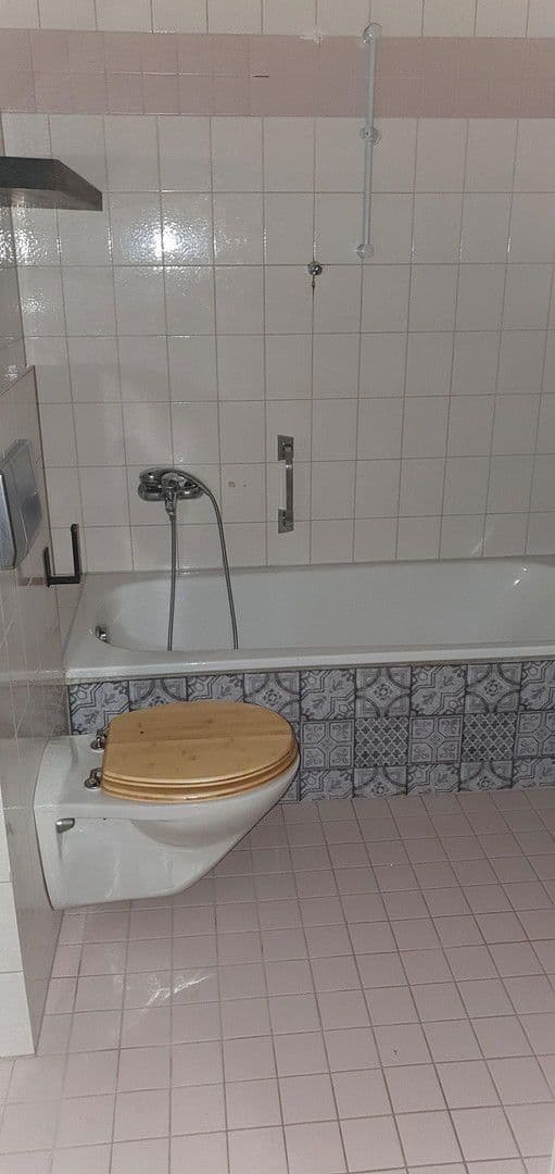 Pronájem bytu 4+1 105 m², Burglengenfeld, Bavorsko Pronájem bytu 4+1 105 m², Burglengenfeld, Bavorsko