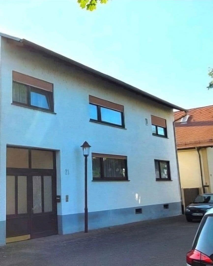 Prodej domu 217 m², pozemek 1.285 m², Kronau, Bádensko-Württembersko Prodej domu 217 m², pozemek 1.285 m², Kronau, Bádensko-Württembersko