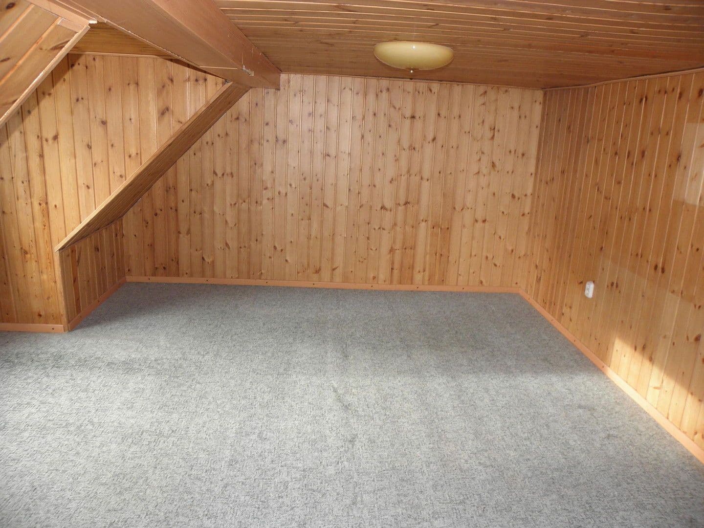 Prodej domu 95 m², pozemek 211 m², Magdeburg, Sasko-Anhaltsko Prodej domu 95 m², pozemek 211 m², Magdeburg, Sasko-Anhaltsko