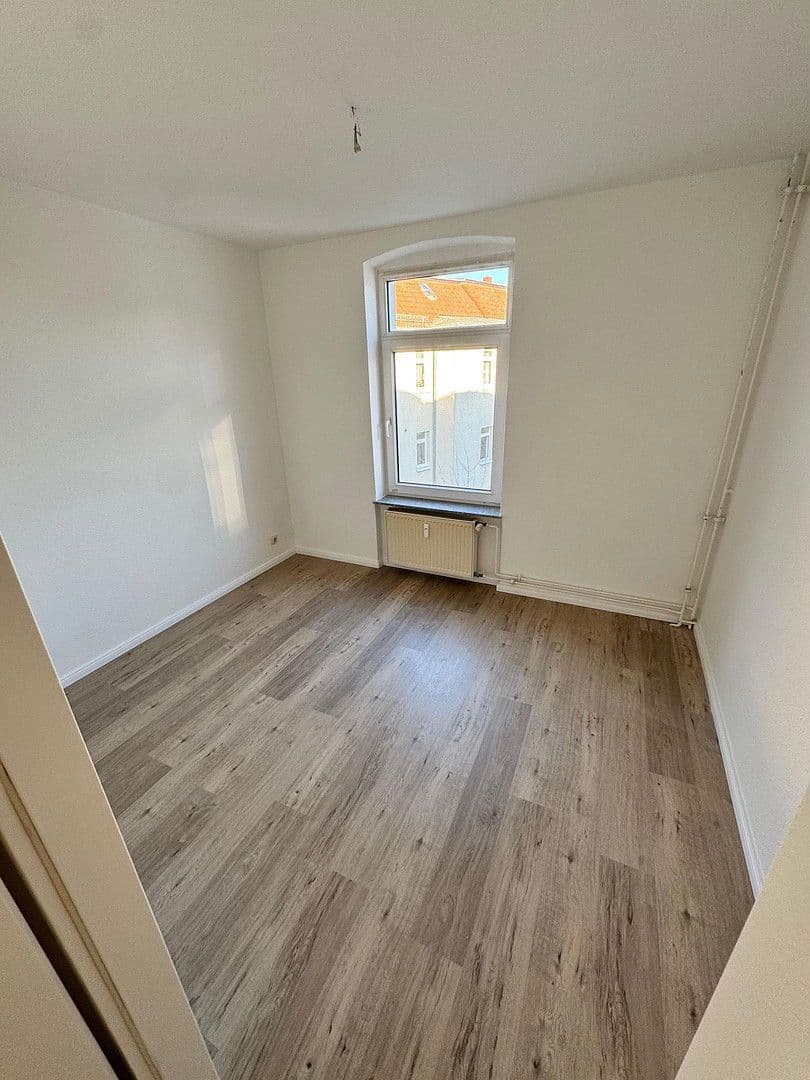 Pronájem bytu 3+1 72 m², Fouquéstraße 8, Brandenburg an der Havel, Braniborsko Pronájem bytu 3+1 72 m², Fouquéstraße 8, Brandenburg an der Havel, Braniborsko