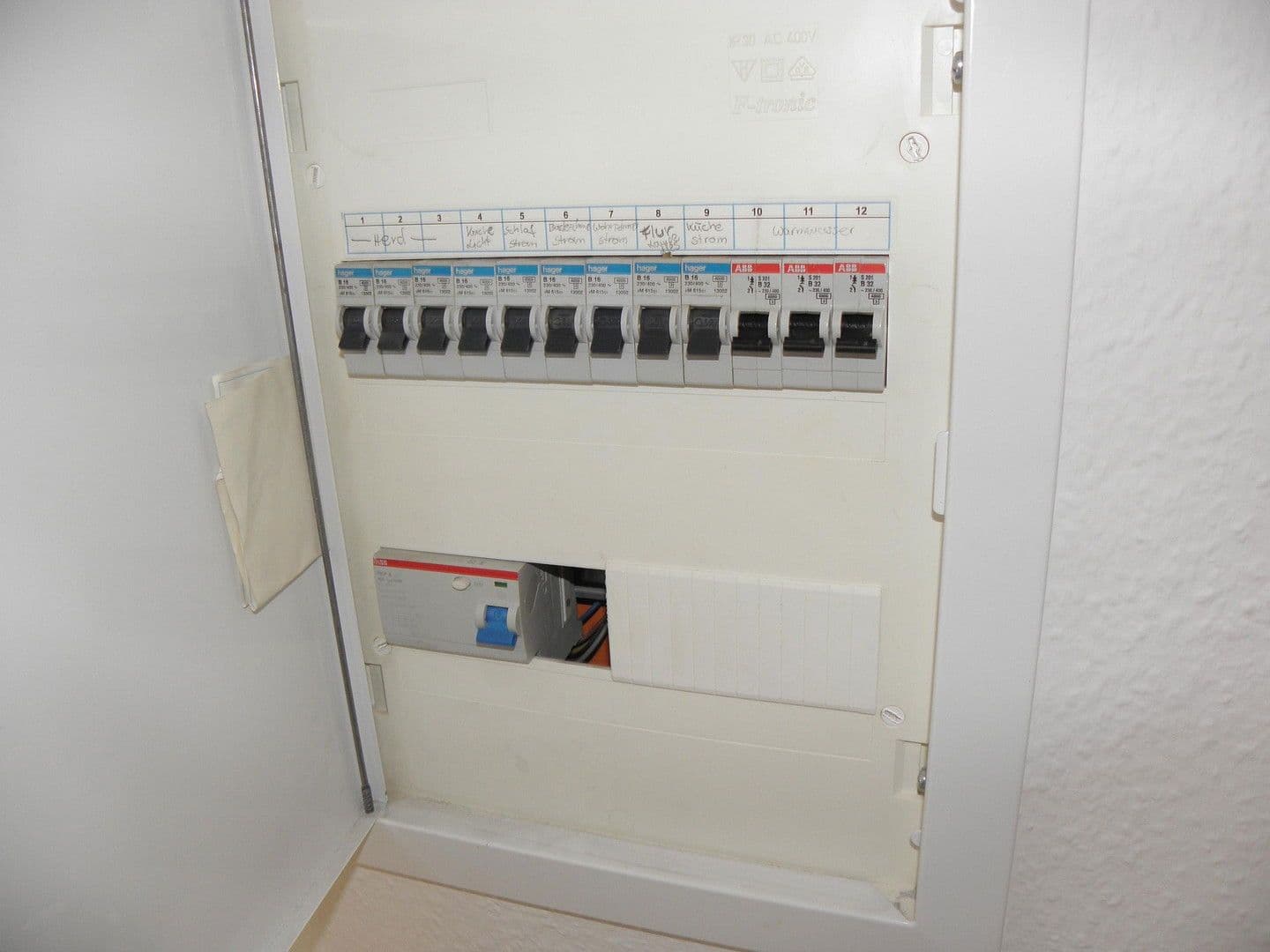 Pronájem bytu 2+1 60 m², Wernigeröder Straße 44, Magdeburg, Sasko-Anhaltsko Pronájem bytu 2+1 60 m², Wernigeröder Straße 44, Magdeburg, Sasko-Anhaltsko