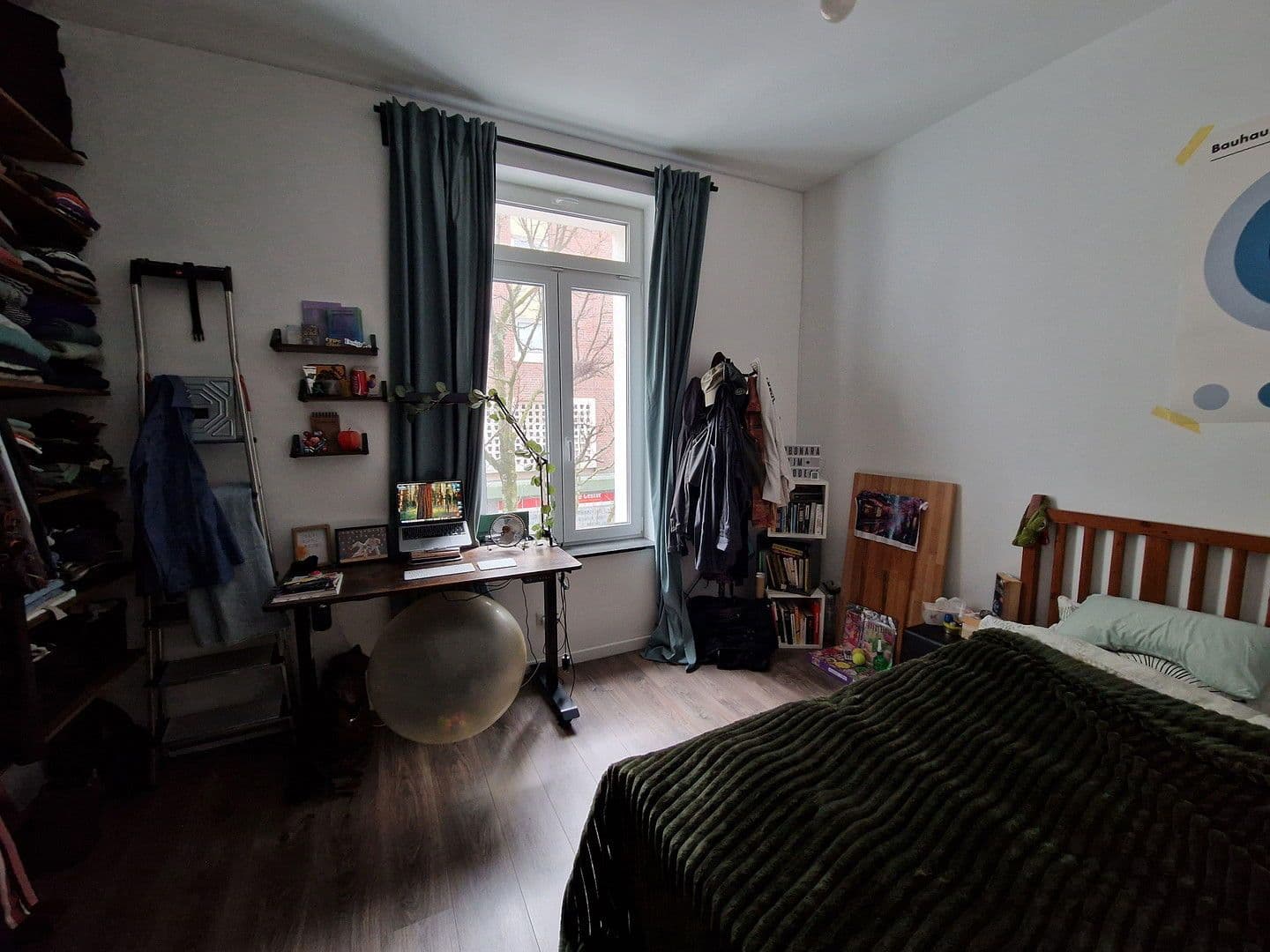 Pronájem bytu 2+1 41 m², Kölner Strasse 1, Leverkusen, Severní Porýní-Vestfálsko Pronájem bytu 2+1 41 m², Kölner Strasse 1, Leverkusen, Severní Porýní-Vestfálsko