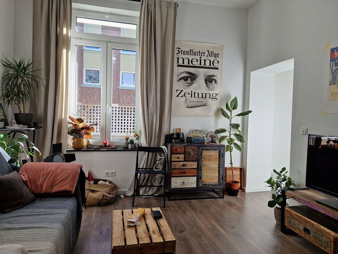 Pronájem bytu 2+1 41 m², Kölner Strasse 1, Leverkusen, Severní Porýní-Vestfálsko Pronájem bytu 2+1 41 m², Kölner Strasse 1, Leverkusen, Severní Porýní-Vestfálsko