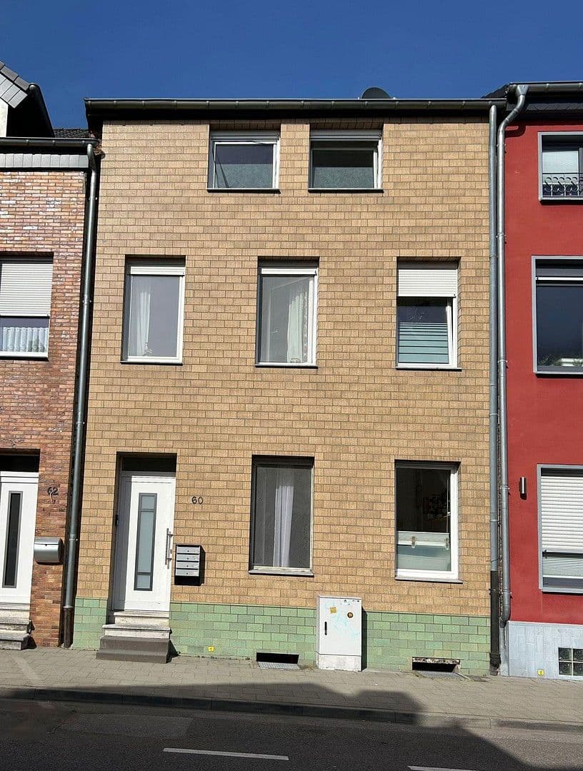 Prodej domu 168 m², pozemek 509 m², Würselen, Severní Porýní-Vestfálsko Prodej domu 168 m², pozemek 509 m², Würselen, Severní Porýní-Vestfálsko