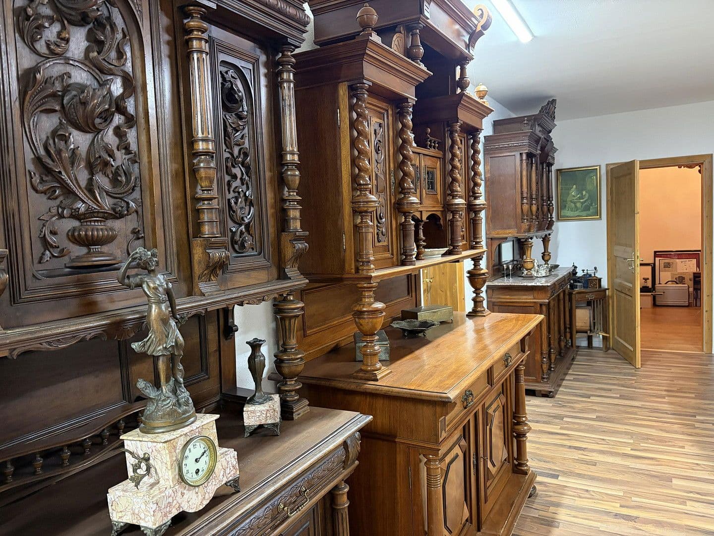 Prodej domu 655 m², pozemek 865 m², Lindenstr. 18, Brahlstorf, Mecklenburg-Vorpommern Prodej domu 655 m², pozemek 865 m², Lindenstr. 18, Brahlstorf, Mecklenburg-Vorpommern