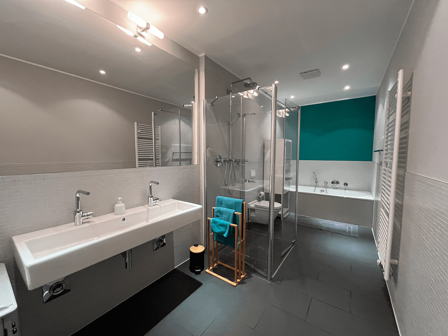 Pronájem bytu 3+1 120 m², Berlin, Berlín Pronájem bytu 3+1 120 m², Berlin, Berlín