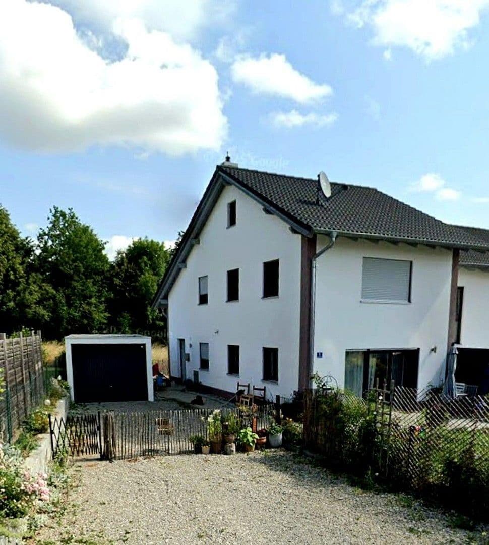Prodej domu 105 m², pozemek 300 m², Sportplatzstraße 5, Weil, Bavorsko Prodej domu 105 m², pozemek 300 m², Sportplatzstraße 5, Weil, Bavorsko