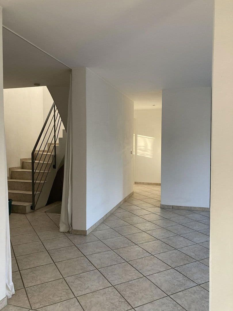Prodej domu 179 m², pozemek 268 m², Duisburg, Severní Porýní-Vestfálsko Prodej domu 179 m², pozemek 268 m², Duisburg, Severní Porýní-Vestfálsko
