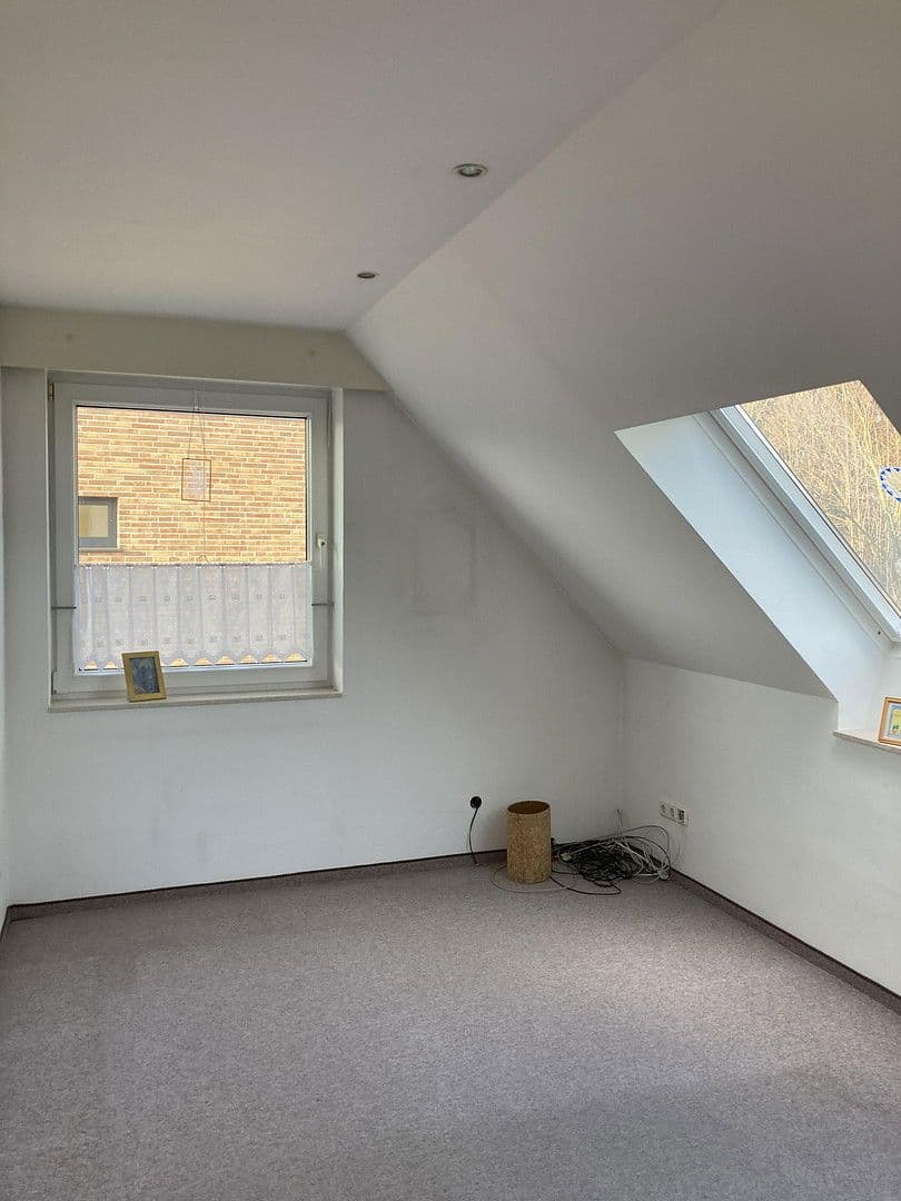 Prodej domu 179 m², pozemek 268 m², Duisburg, Severní Porýní-Vestfálsko Prodej domu 179 m², pozemek 268 m², Duisburg, Severní Porýní-Vestfálsko