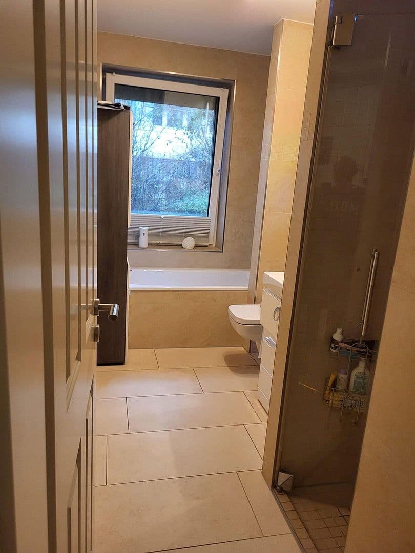 Prodej bytu 4+1 78 m², Hamburg, Hamburg Prodej bytu 4+1 78 m², Hamburg, Hamburg