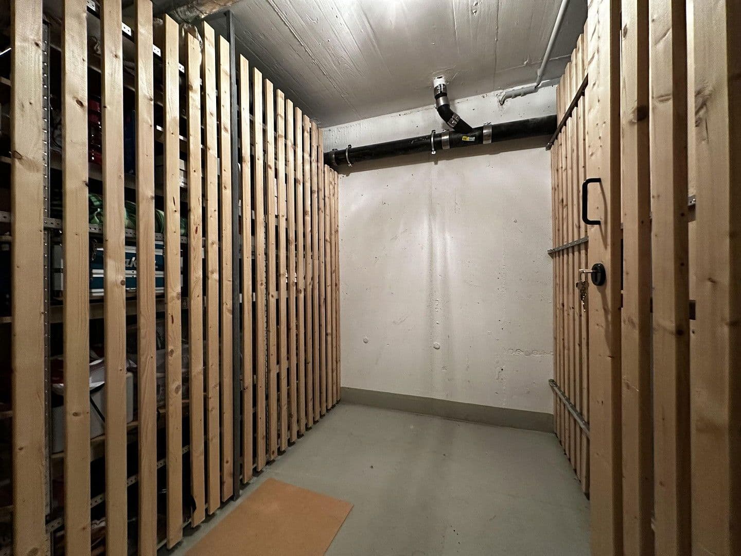 Pronájem bytu 1+1 45 m², Endenicher Str. 308, Bonn, Severní Porýní-Vestfálsko Pronájem bytu 1+1 45 m², Endenicher Str. 308, Bonn, Severní Porýní-Vestfálsko