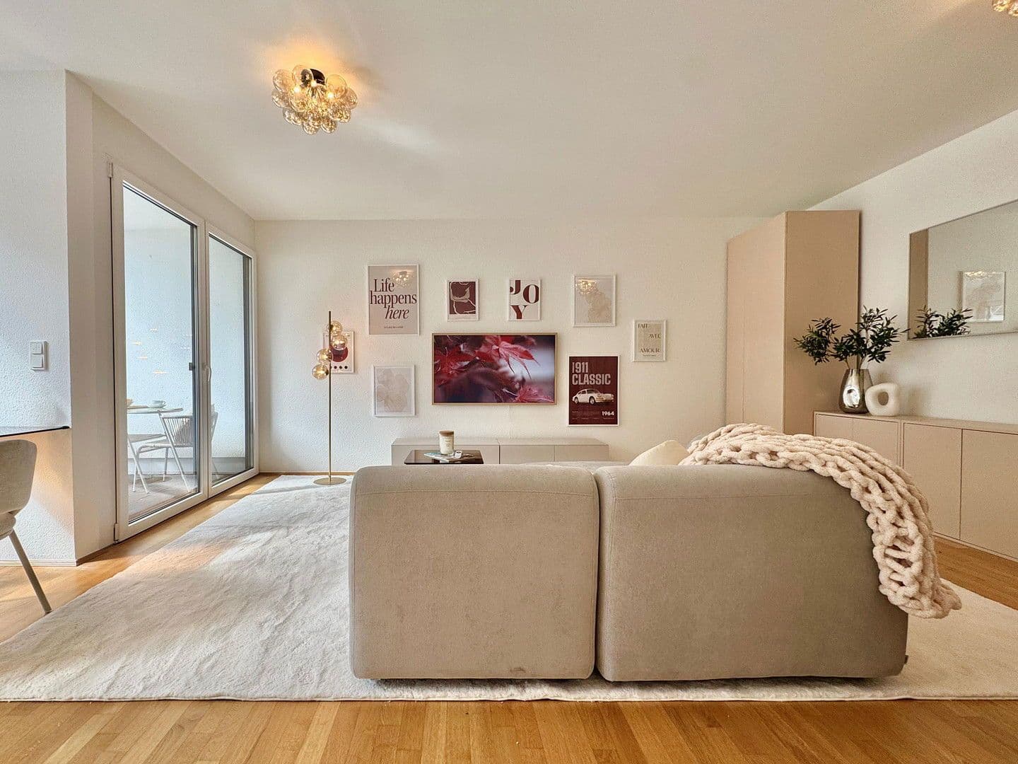 Pronájem bytu 1+1 45 m², Endenicher Str. 308, Bonn, Severní Porýní-Vestfálsko Pronájem bytu 1+1 45 m², Endenicher Str. 308, Bonn, Severní Porýní-Vestfálsko