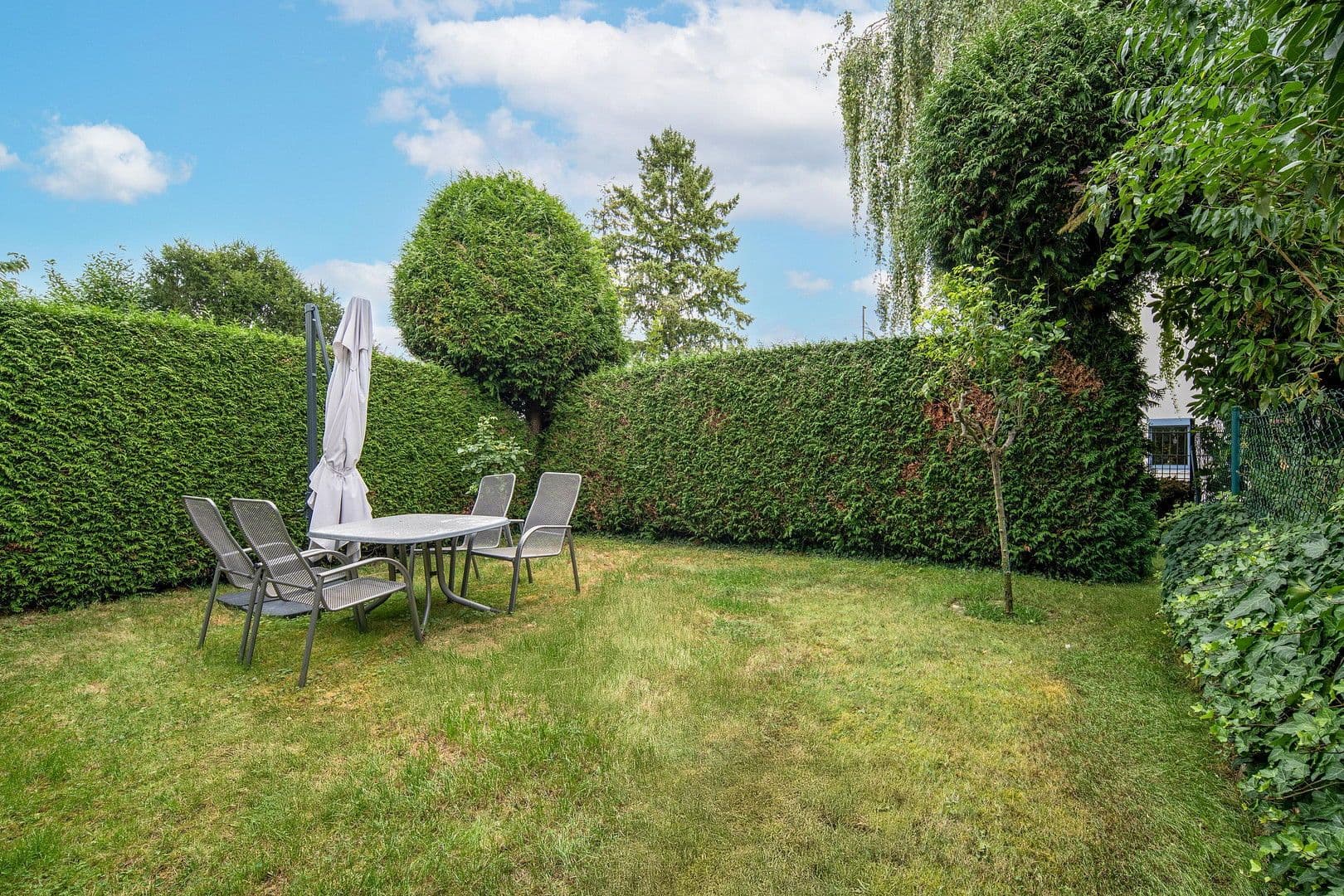 Pronájem bytu 3+1 105 m², Peter Gräber Straße 1, Edenkoben, Porýní-Falc Pronájem bytu 3+1 105 m², Peter Gräber Straße 1, Edenkoben, Porýní-Falc