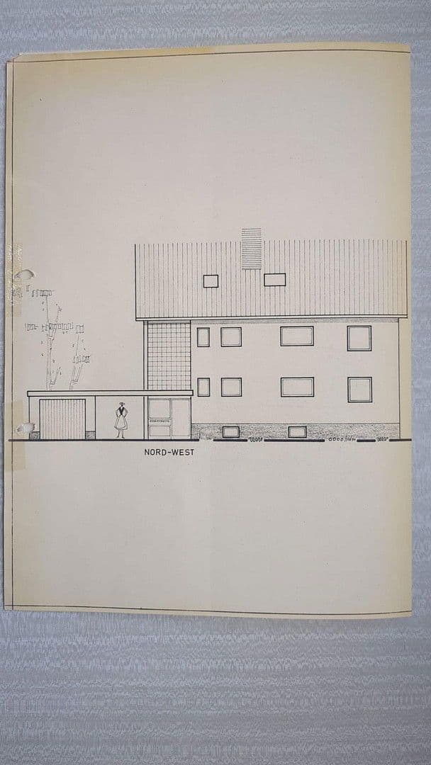 Prodej domu 265 m², pozemek 650 m², Zähringerstraße 6, Teningen, Bádensko-Württembersko Prodej domu 265 m², pozemek 650 m², Zähringerstraße 6, Teningen, Bádensko-Württembersko