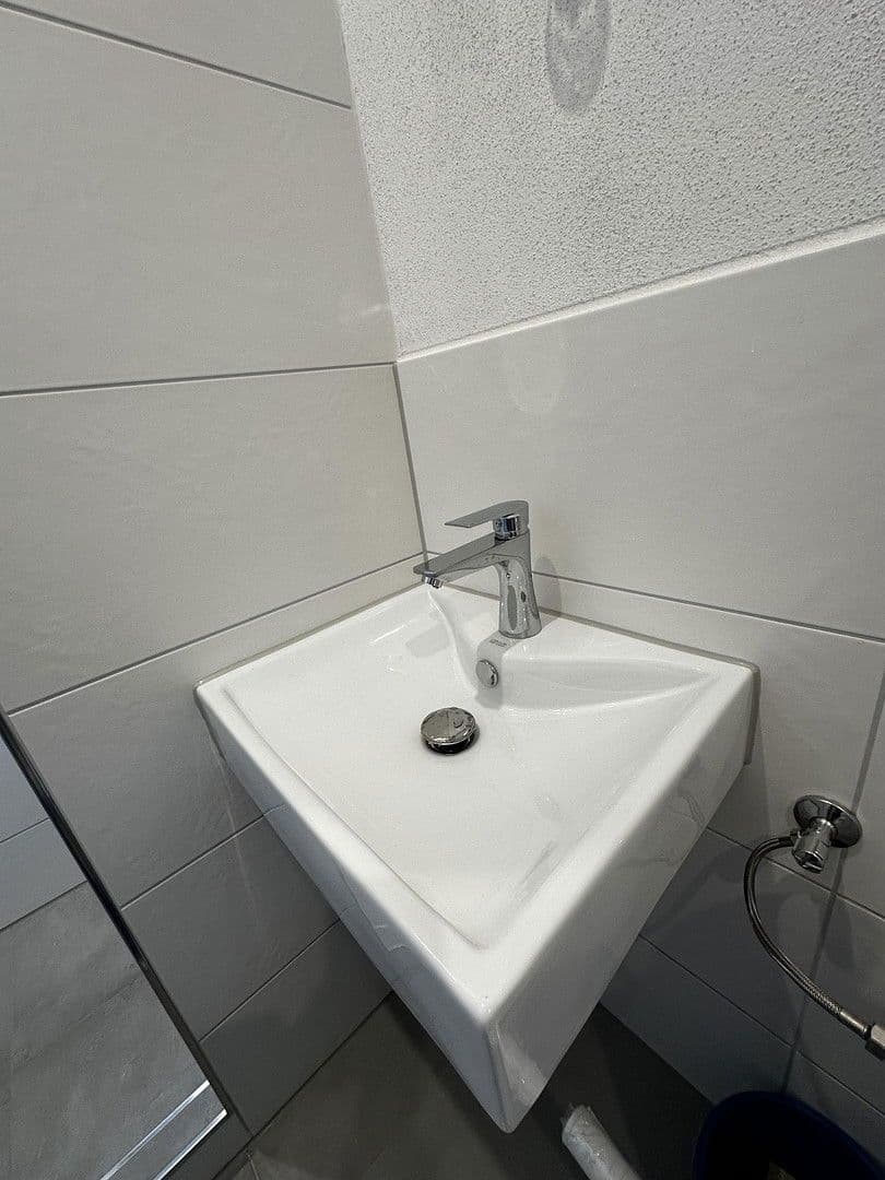 Pronájem bytu 2+1 49 m², Dr.Enders-Straße 27, Hof, Bavorsko Pronájem bytu 2+1 49 m², Dr.Enders-Straße 27, Hof, Bavorsko