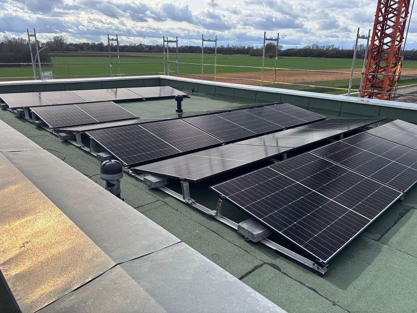 Prodej domu 173 m², pozemek 272 m², Im Kisselfließ 15a, Laudenbach, Bádensko-Württembersko Prodej domu 173 m², pozemek 272 m², Im Kisselfließ 15a, Laudenbach, Bádensko-Württembersko