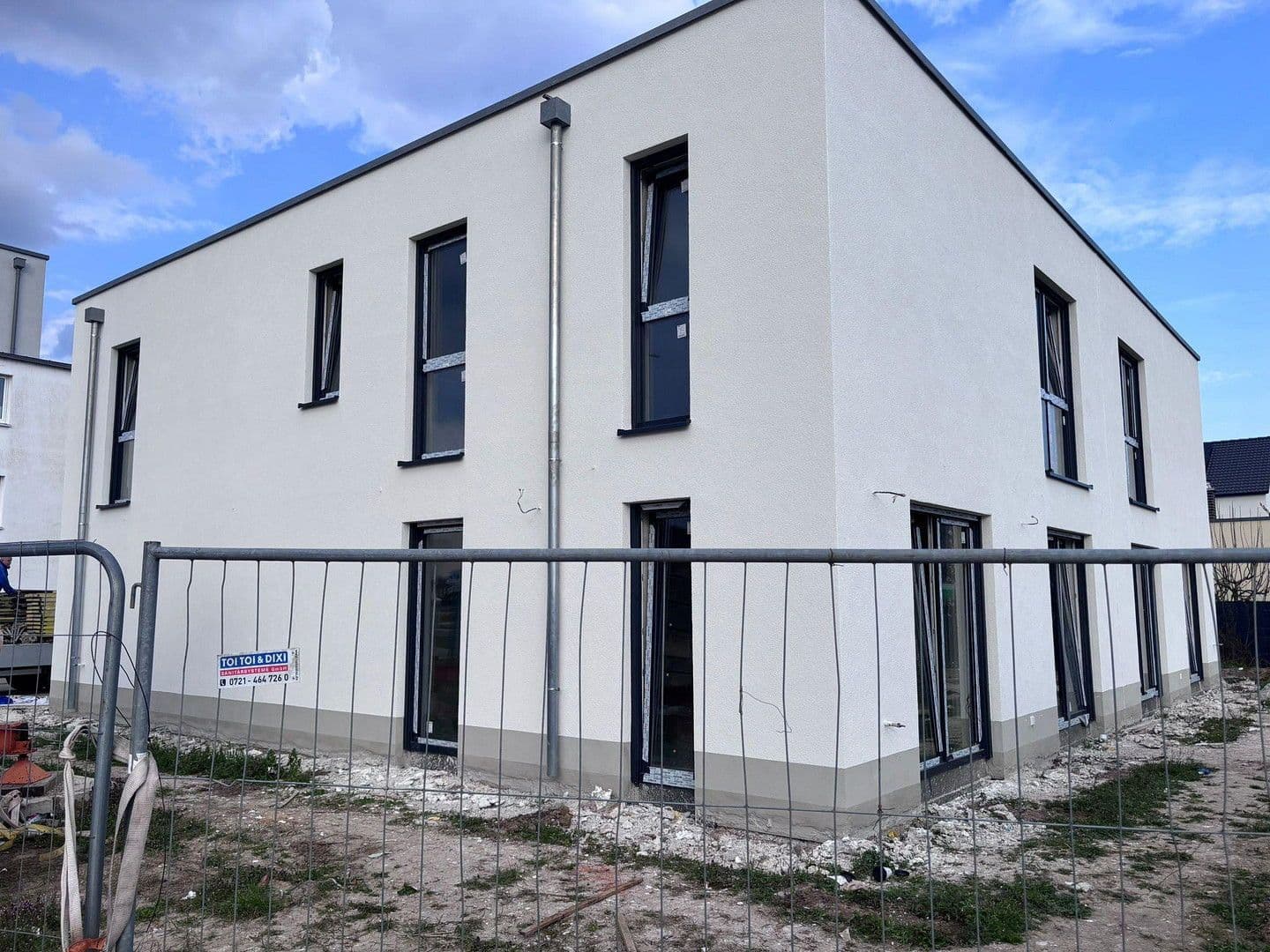 Prodej domu 173 m², pozemek 272 m², Im Kisselfließ 15a, Laudenbach, Bádensko-Württembersko Prodej domu 173 m², pozemek 272 m², Im Kisselfließ 15a, Laudenbach, Bádensko-Württembersko
