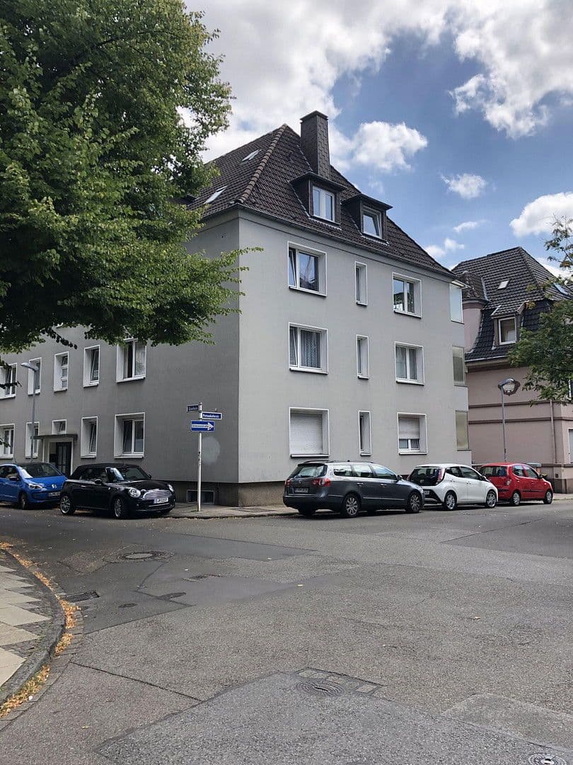 Pronájem bytu 2+1 41 m², Essen, Severní Porýní-Vestfálsko Pronájem bytu 2+1 41 m², Essen, Severní Porýní-Vestfálsko