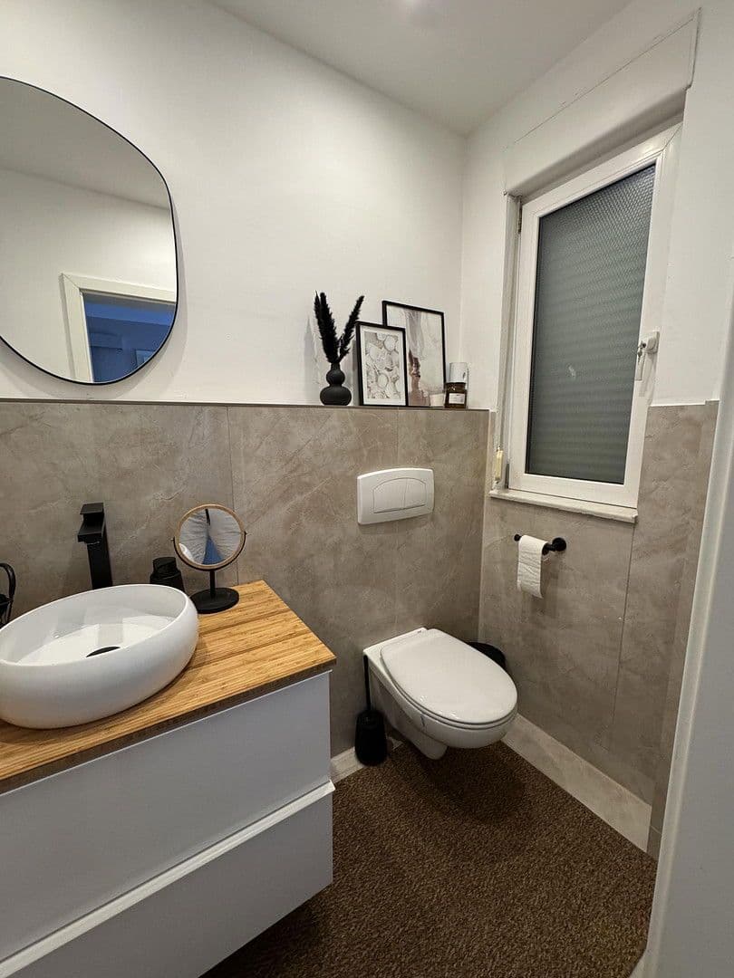 Prodej domu 128 m², pozemek 330 m², Orthleut 15, Langenhagen, Dolní Sasko Prodej domu 128 m², pozemek 330 m², Orthleut 15, Langenhagen, Dolní Sasko