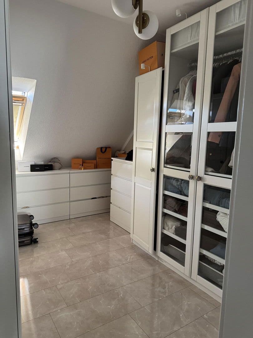 Prodej domu 128 m², pozemek 330 m², Orthleut 15, Langenhagen, Dolní Sasko Prodej domu 128 m², pozemek 330 m², Orthleut 15, Langenhagen, Dolní Sasko