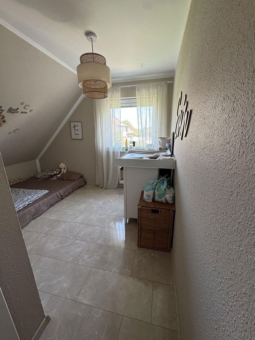 Prodej domu 128 m², pozemek 330 m², Orthleut 15, Langenhagen, Dolní Sasko Prodej domu 128 m², pozemek 330 m², Orthleut 15, Langenhagen, Dolní Sasko