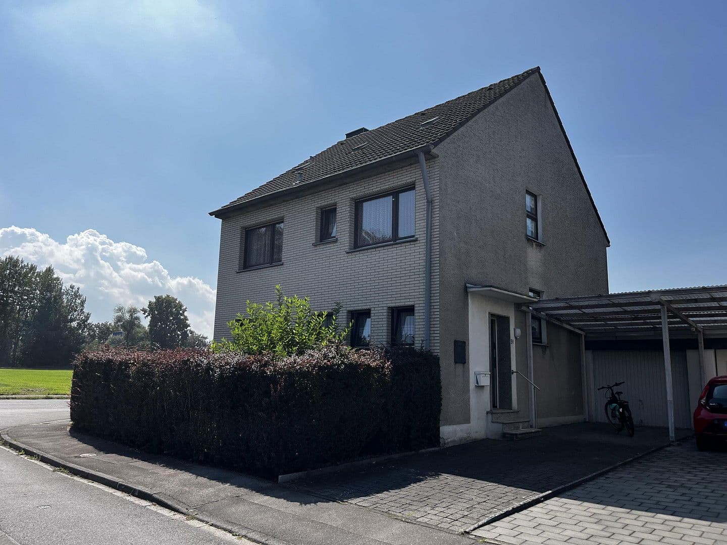 Prodej domu 152 m², pozemek 360 m², Auf Überhaaren 51, Cáchy, Severní Porýní-Vestfálsko Prodej domu 152 m², pozemek 360 m², Auf Überhaaren 51, Cáchy, Severní Porýní-Vestfálsko