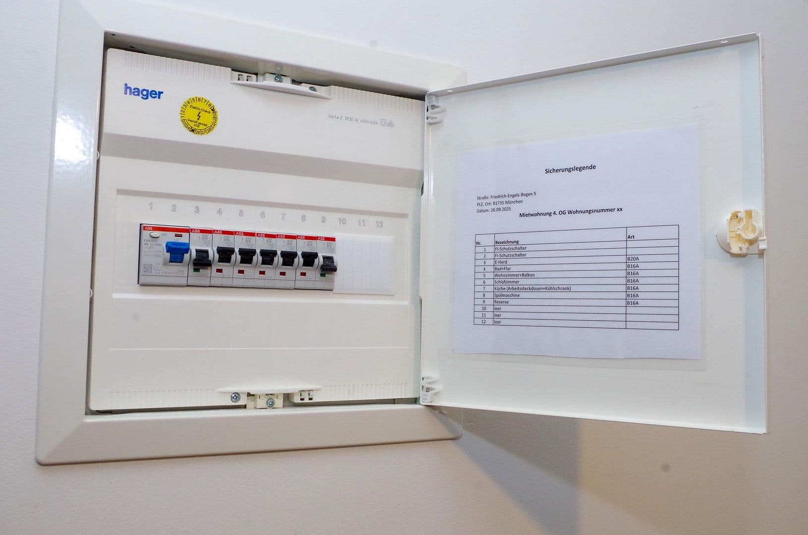 Prodej bytu 2+1 68 m², Friedrich-Engels-Bogen 5, München, Bavorsko Prodej bytu 2+1 68 m², Friedrich-Engels-Bogen 5, München, Bavorsko