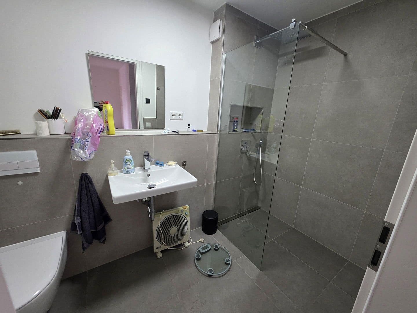 Pronájem bytu 3+1 110 m², Hilden, Severní Porýní-Vestfálsko Pronájem bytu 3+1 110 m², Hilden, Severní Porýní-Vestfálsko