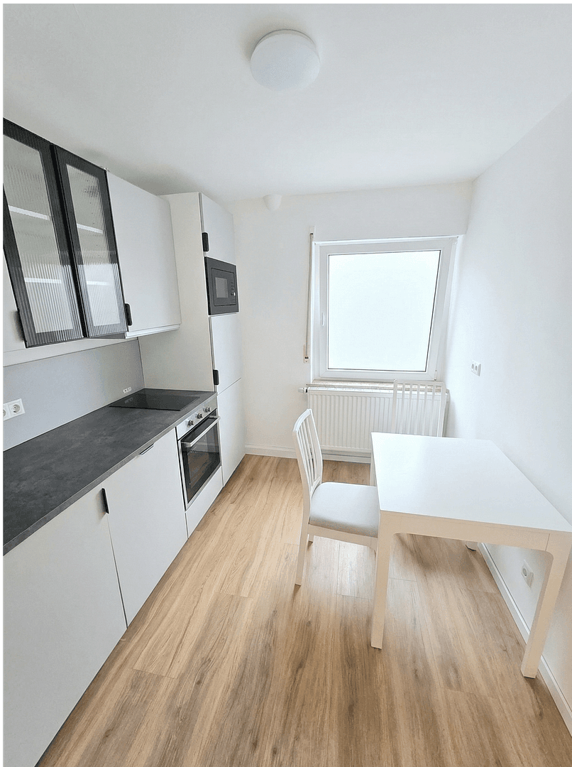 Pronájem bytu 1+1 32 m², Rollnerstr. 9, Nürnberg, Bavorsko Pronájem bytu 1+1 32 m², Rollnerstr. 9, Nürnberg, Bavorsko