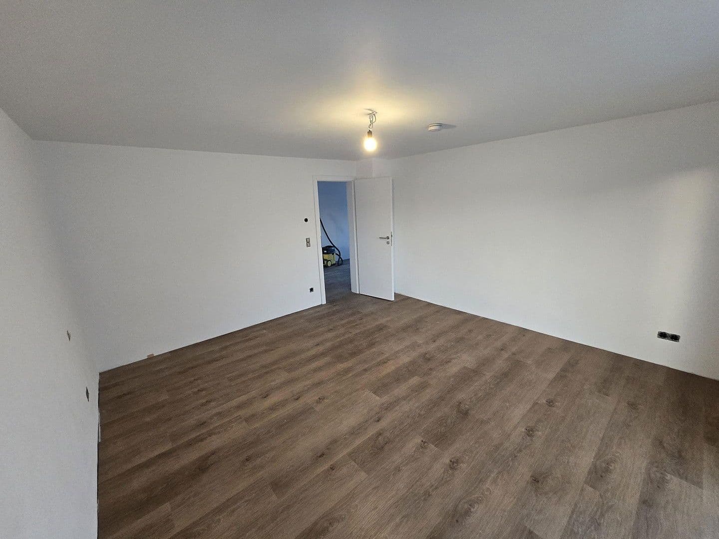 Pronájem bytu 3+1 93 m², Egartstraße 2, Leinfelden-Echterdingen, Bádensko-Württembersko Pronájem bytu 3+1 93 m², Egartstraße 2, Leinfelden-Echterdingen, Bádensko-Württembersko