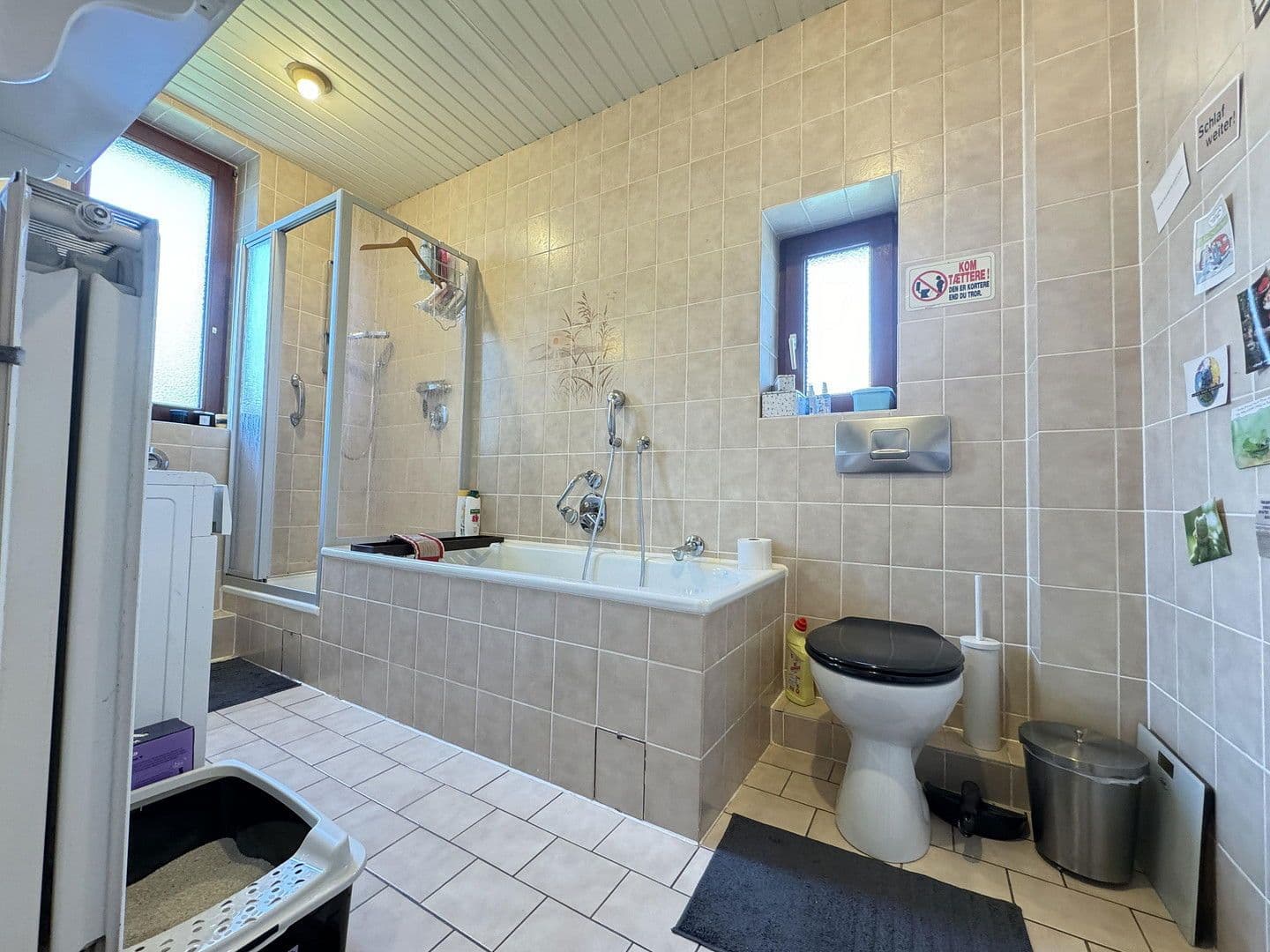 Pronájem bytu 3+1 87 m², Ziesenißstraße 25, Hannover, Dolní Sasko Pronájem bytu 3+1 87 m², Ziesenißstraße 25, Hannover, Dolní Sasko