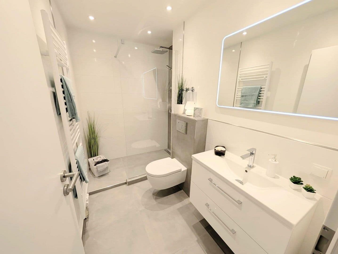 Prodej bytu 2+1 68 m², Neuhofen, Porýní-Falc Prodej bytu 2+1 68 m², Neuhofen, Porýní-Falc