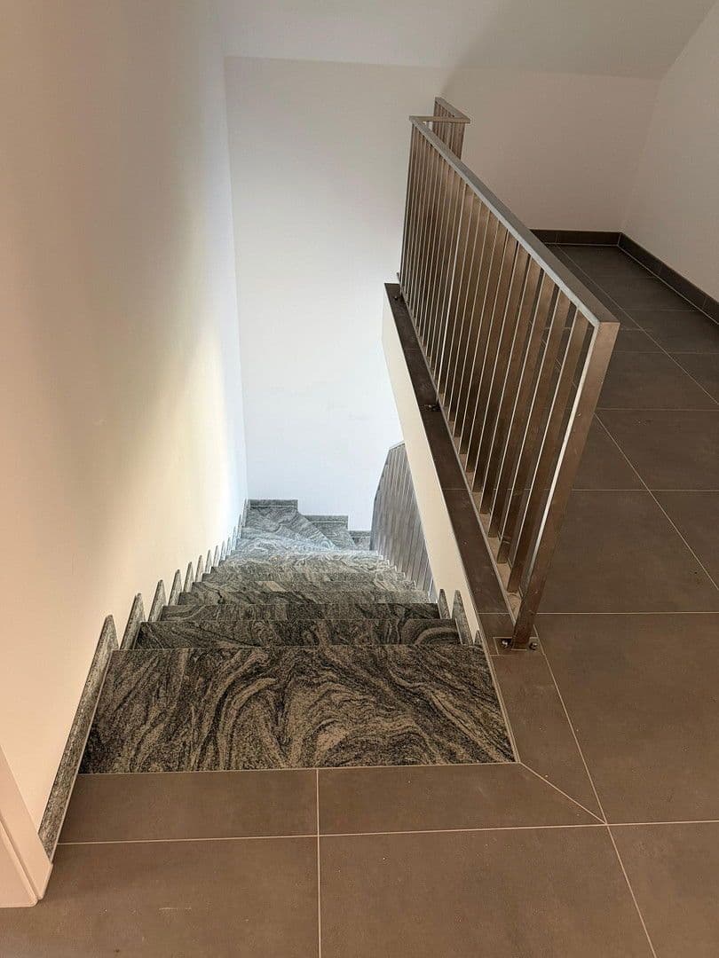 Prodej bytu 3+1 93 m², Grünstadterstraße 6, Obersülzen, Porýní-Falc Prodej bytu 3+1 93 m², Grünstadterstraße 6, Obersülzen, Porýní-Falc