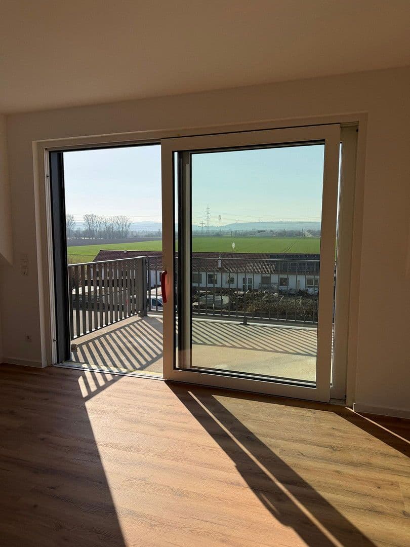 Prodej bytu 3+1 93 m², Grünstadterstraße 6, Obersülzen, Porýní-Falc Prodej bytu 3+1 93 m², Grünstadterstraße 6, Obersülzen, Porýní-Falc