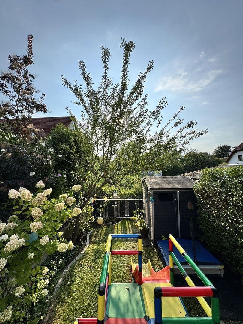 Prodej domu 107 m², pozemek 178 m², Nidderau, Hessen Prodej domu 107 m², pozemek 178 m², Nidderau, Hessen