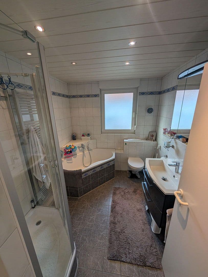 Prodej domu 107 m², pozemek 178 m², Nidderau, Hessen Prodej domu 107 m², pozemek 178 m², Nidderau, Hessen