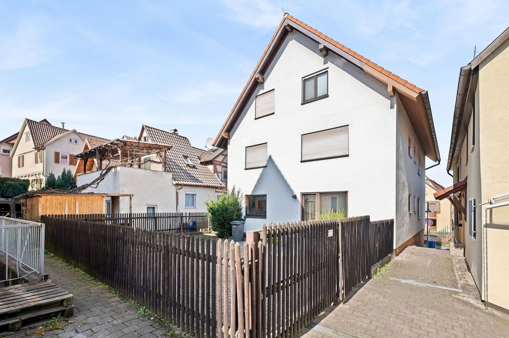 Pronájem bytu 4+1 86 m², Eichbrunnenweg 6, Obersulm, Bádensko-Württembersko Pronájem bytu 4+1 86 m², Eichbrunnenweg 6, Obersulm, Bádensko-Württembersko