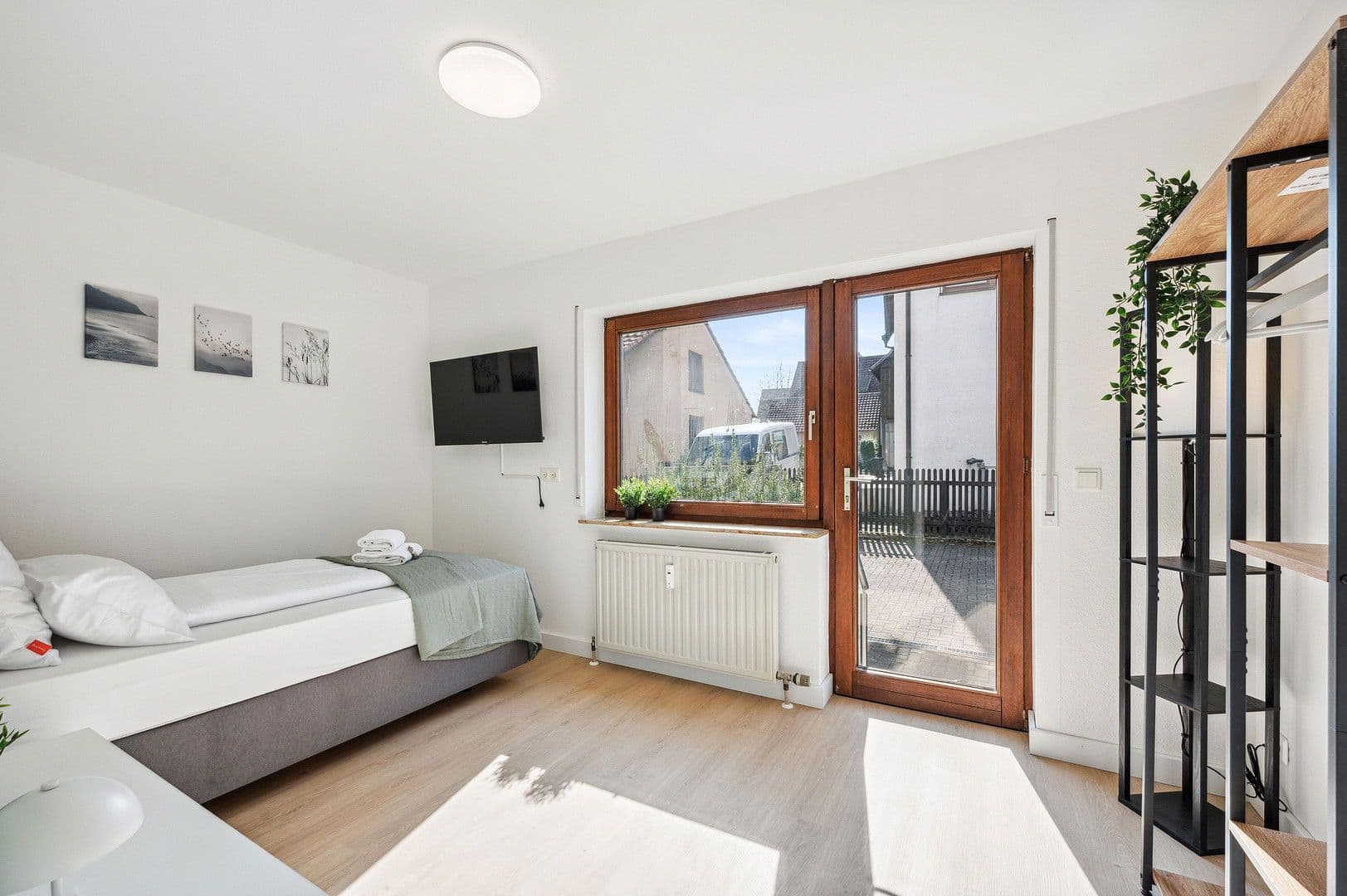 Pronájem bytu 4+1 86 m², Eichbrunnenweg 6, Obersulm, Bádensko-Württembersko Pronájem bytu 4+1 86 m², Eichbrunnenweg 6, Obersulm, Bádensko-Württembersko