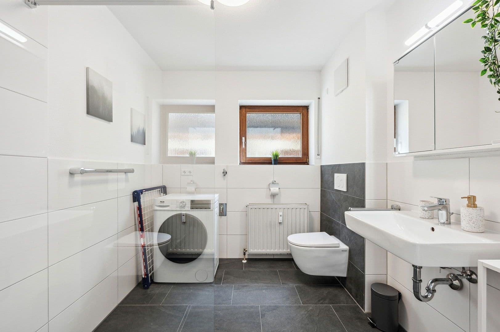 Pronájem bytu 4+1 86 m², Eichbrunnenweg 6, Obersulm, Bádensko-Württembersko Pronájem bytu 4+1 86 m², Eichbrunnenweg 6, Obersulm, Bádensko-Württembersko