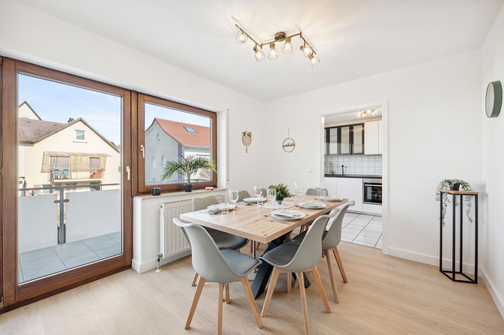 Pronájem bytu 4+1 86 m², Eichbrunnenweg 6, Obersulm, Bádensko-Württembersko Pronájem bytu 4+1 86 m², Eichbrunnenweg 6, Obersulm, Bádensko-Württembersko