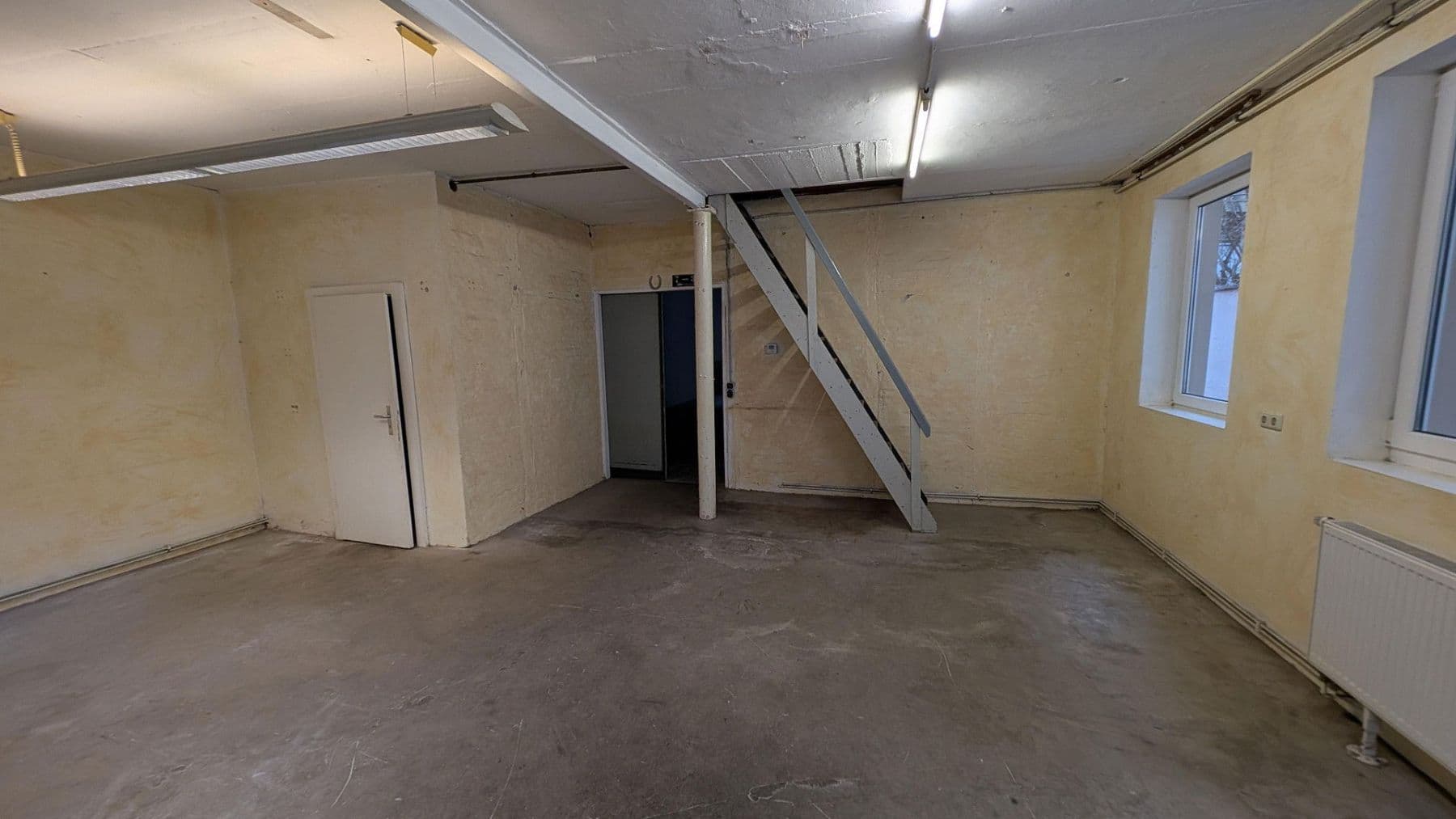 Pronájem nebytového prostoru 141 m², Hannover, Dolní Sasko Pronájem nebytového prostoru 141 m², Hannover, Dolní Sasko