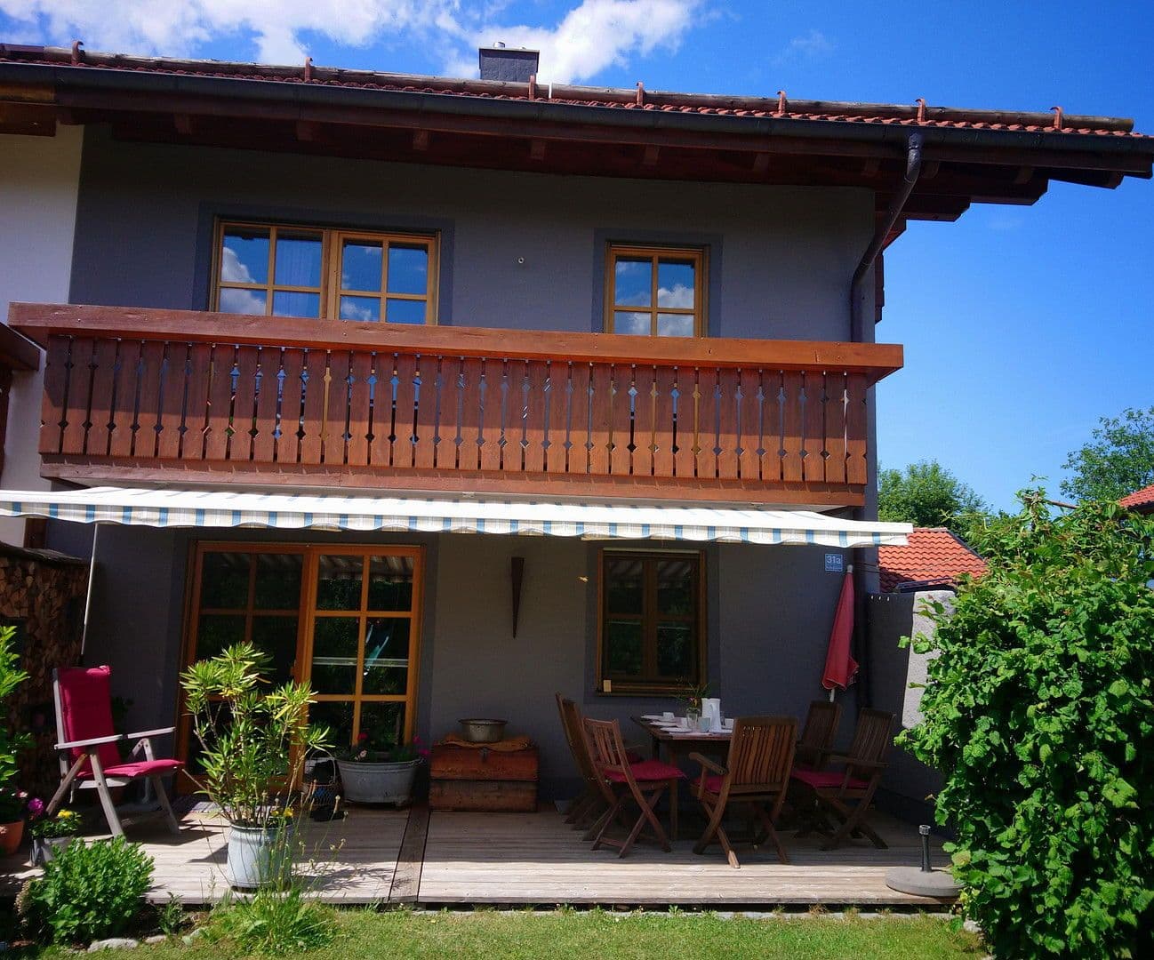 Prodej domu 132 m², pozemek 427 m², Tuntenhausen, Bavorsko Prodej domu 132 m², pozemek 427 m², Tuntenhausen, Bavorsko