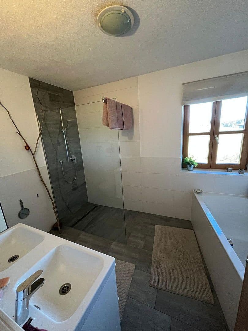 Prodej domu 132 m², pozemek 427 m², Tuntenhausen, Bavorsko Prodej domu 132 m², pozemek 427 m², Tuntenhausen, Bavorsko