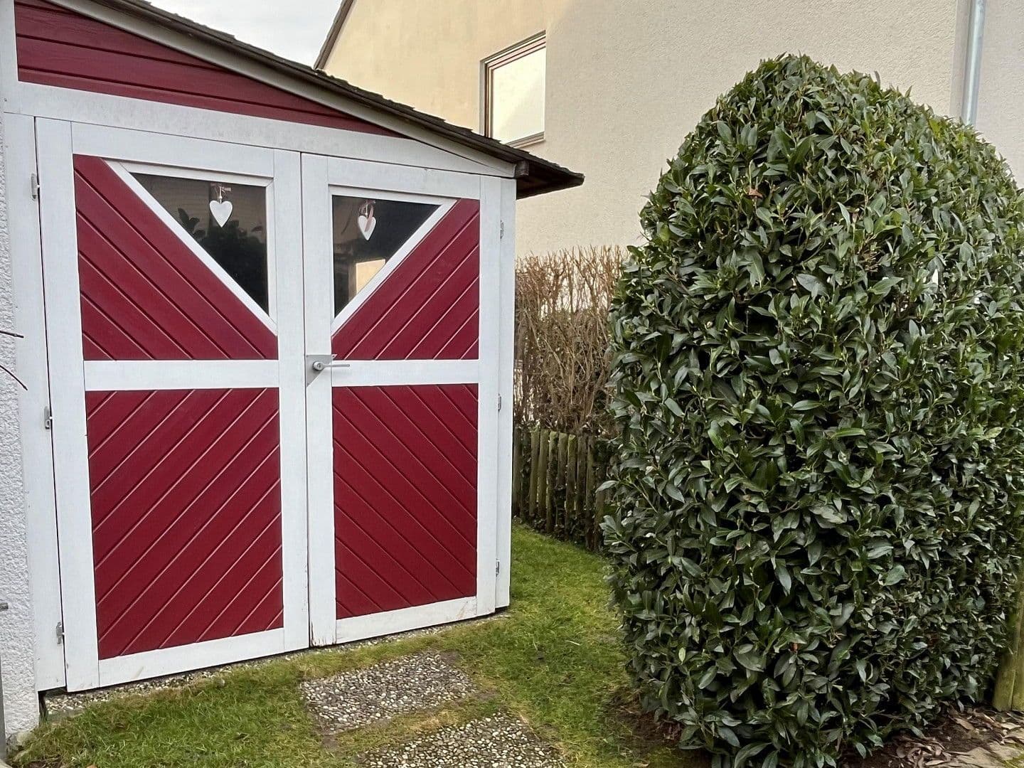 Prodej domu 146 m², pozemek 252 m², Stuttgart-Weilimdorf (Wolfbusch), Bádensko-Württembersko Prodej domu 146 m², pozemek 252 m², Stuttgart-Weilimdorf (Wolfbusch), Bádensko-Württembersko