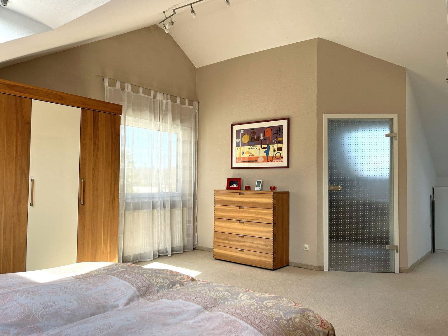 Prodej domu 146 m², pozemek 252 m², Stuttgart-Weilimdorf (Wolfbusch), Bádensko-Württembersko Prodej domu 146 m², pozemek 252 m², Stuttgart-Weilimdorf (Wolfbusch), Bádensko-Württembersko