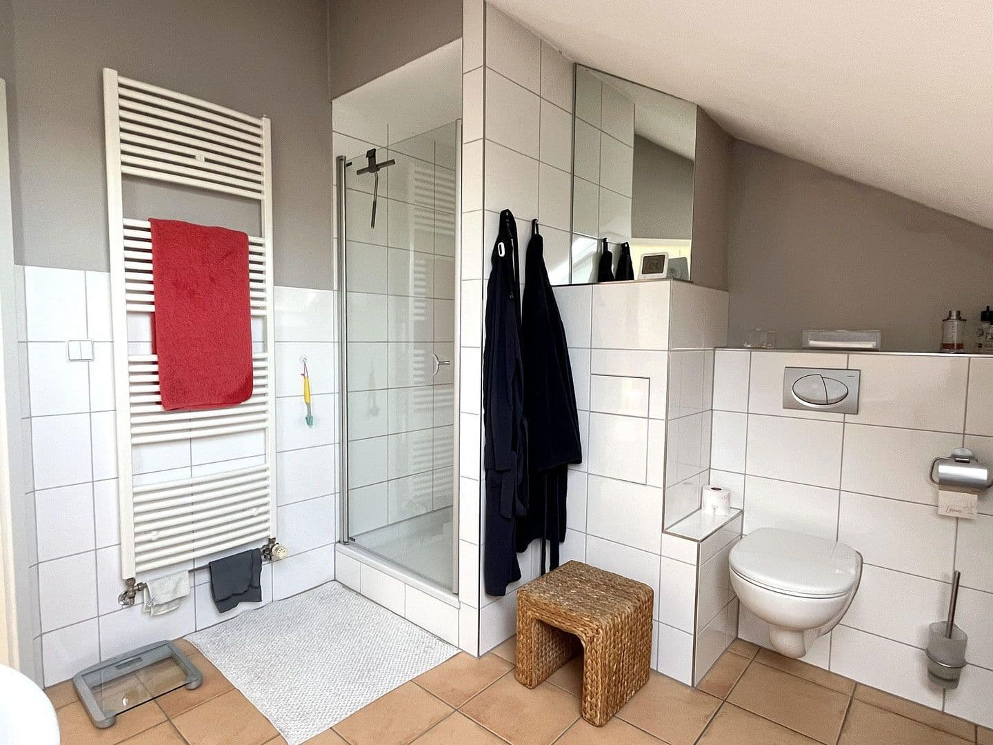 Prodej domu 146 m², pozemek 252 m², Stuttgart-Weilimdorf (Wolfbusch), Bádensko-Württembersko Prodej domu 146 m², pozemek 252 m², Stuttgart-Weilimdorf (Wolfbusch), Bádensko-Württembersko